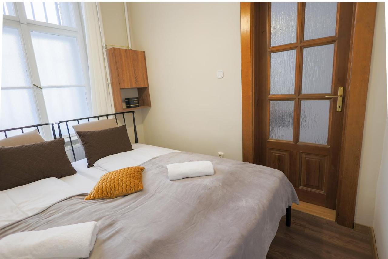 Teresa Downtown Apartment Budapest